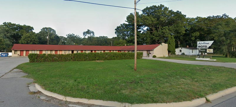 Airline Motel (Motel Haven) - 2019 Street View (newer photo)
